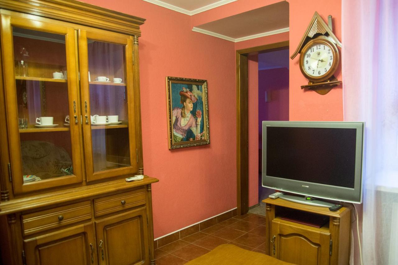Knaus Apartments Chernivtsi Ngoại thất bức ảnh
